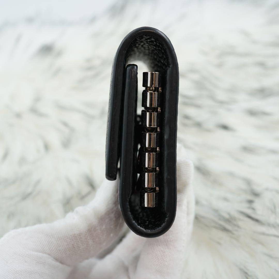 未使用品　GUCCI グッチ　6連キーケース　三つ折り　GG柄　ブラック　希少