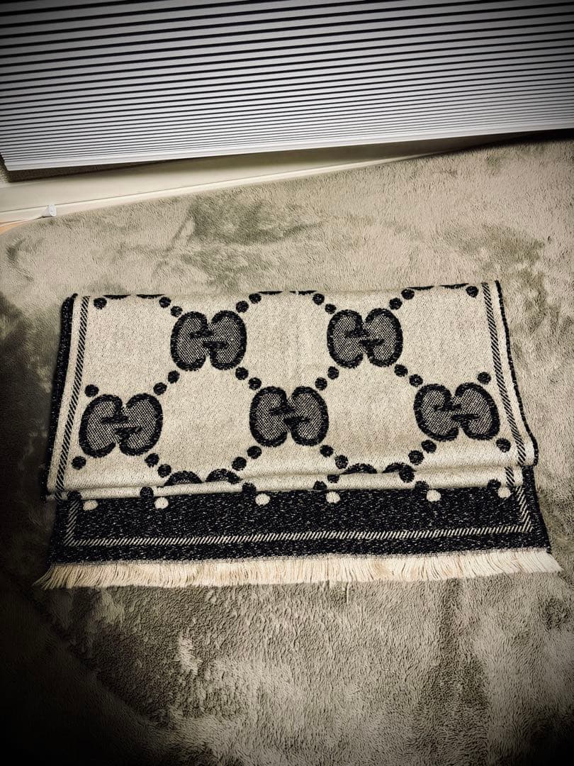 GUCCI マフラー GG ロゴ　ジャガード　メタリック　ウール　リバーシブル