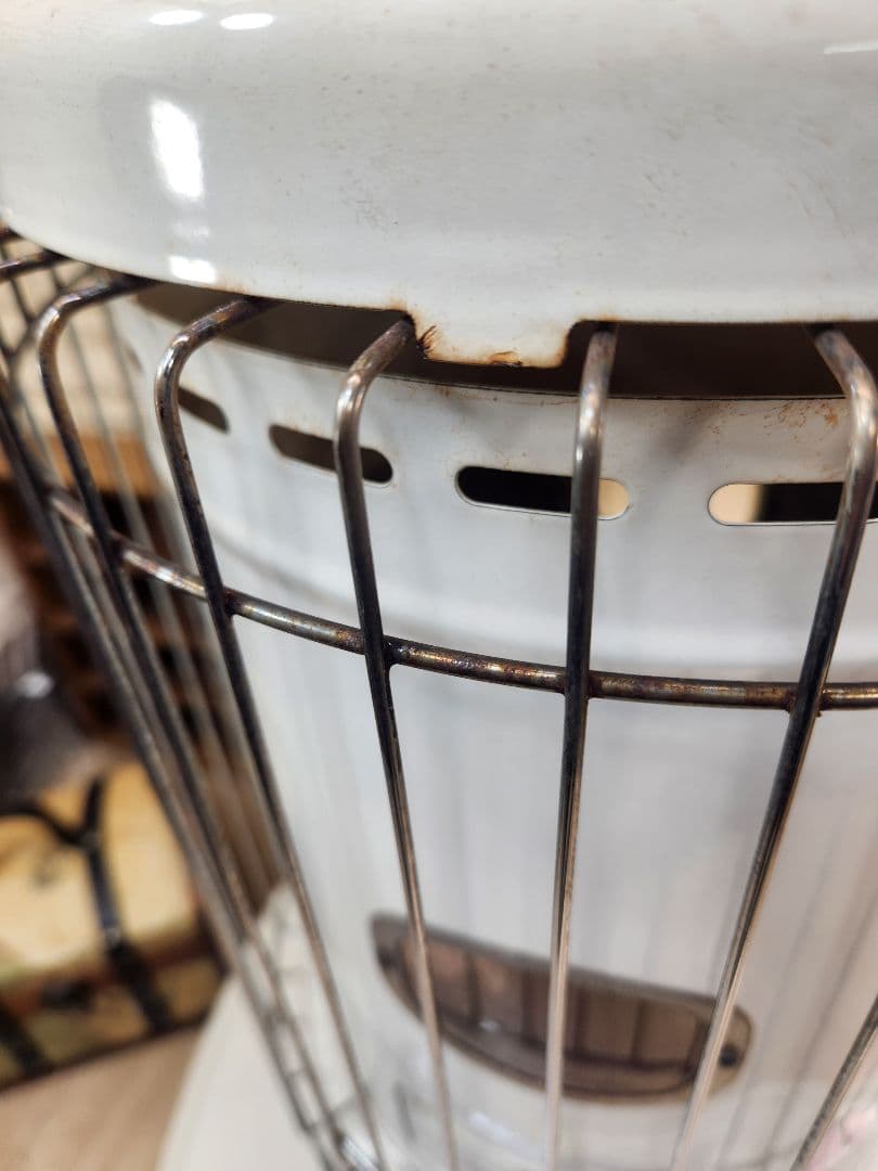 送料無料❤2014⑨■コロナ ホワイト 石油ストーブ 安全ガード付き