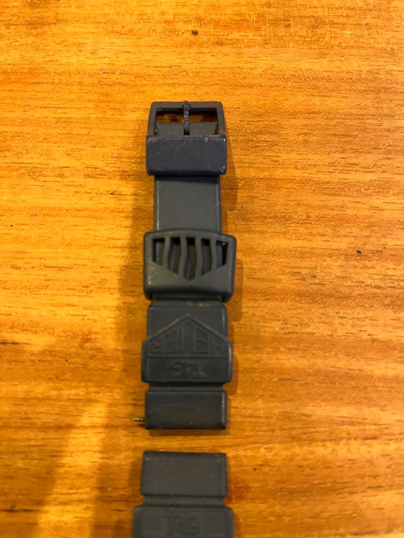 タグホイヤのフォーミュラ1 純正ベルト18mm メンズ用　ブルー