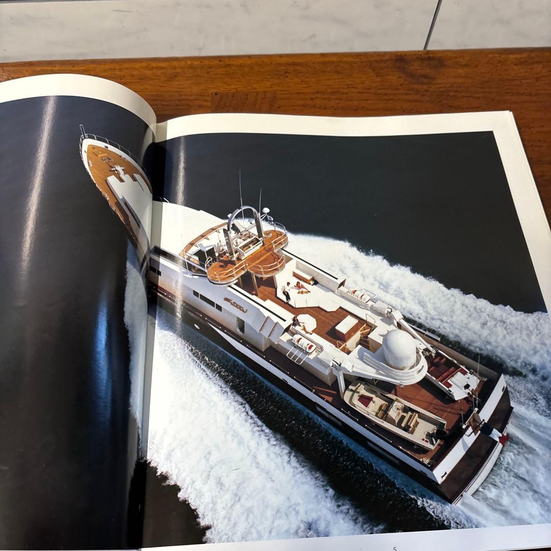 洋書 THE WORLD'S MOST EXTRAORDINARY YACHTS