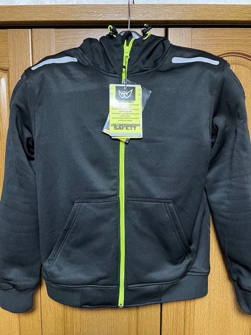 BERIK 2.0 ジャケット ブラック/ライム春・夏・秋 肩・肘にプロテクター