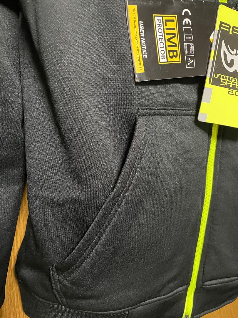 BERIK 2.0 ジャケット ブラック/ライム春・夏・秋 肩・肘にプロテクター