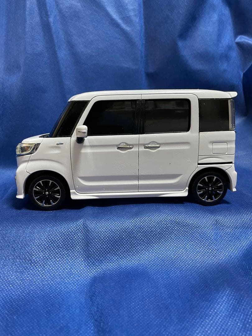 1/18 スペーシアカスタム ホワイト (2)