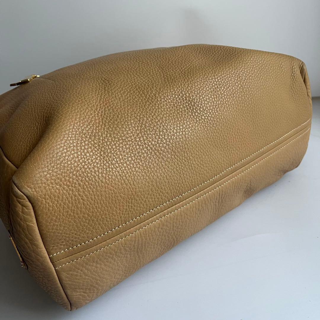 極美品✨　PRADA トートバッグ レザー　ベージュ　三角プレート