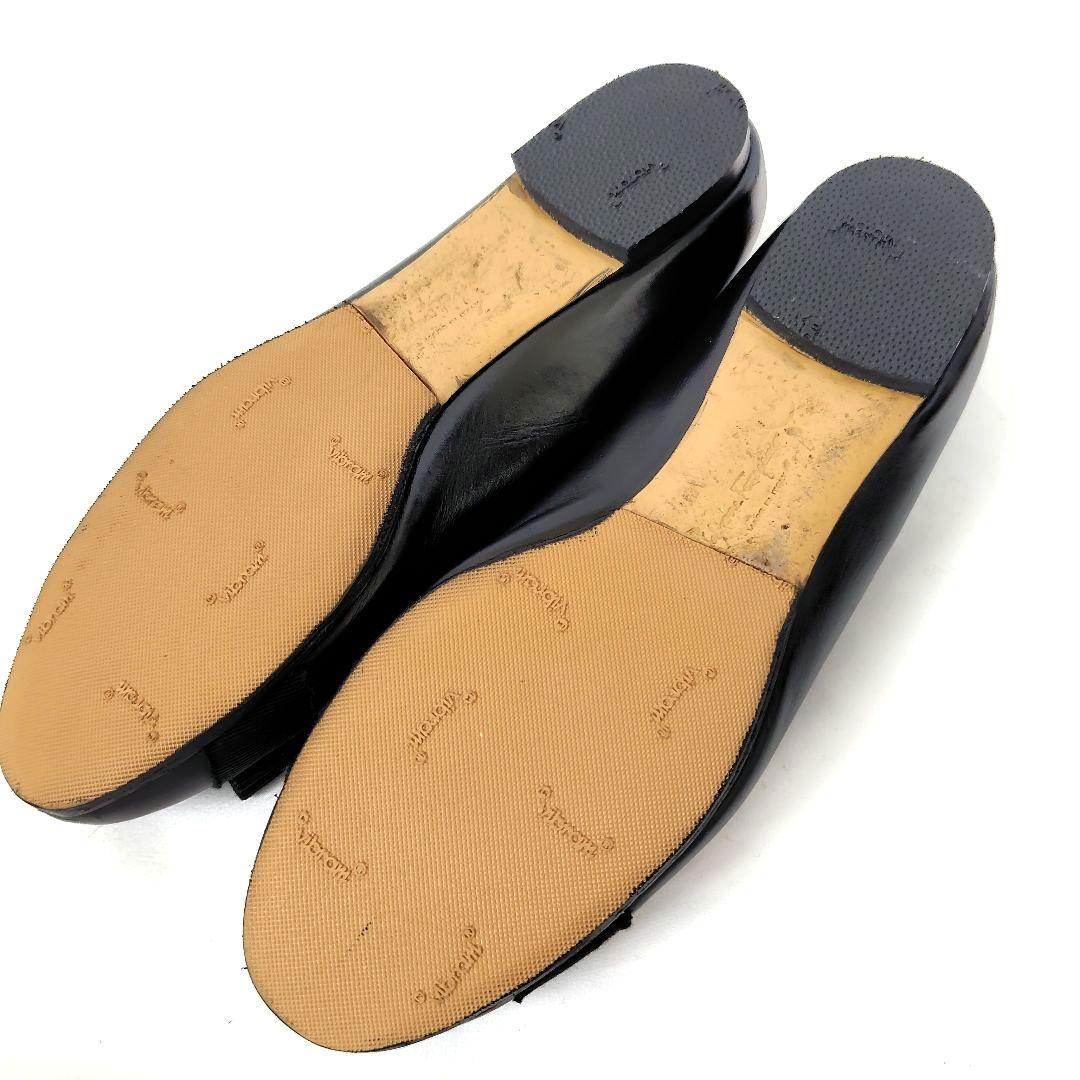 モデルサイズ☆良品❤【フェラガモ】ヴァリナ ヴァラ フラットシューズ 黒