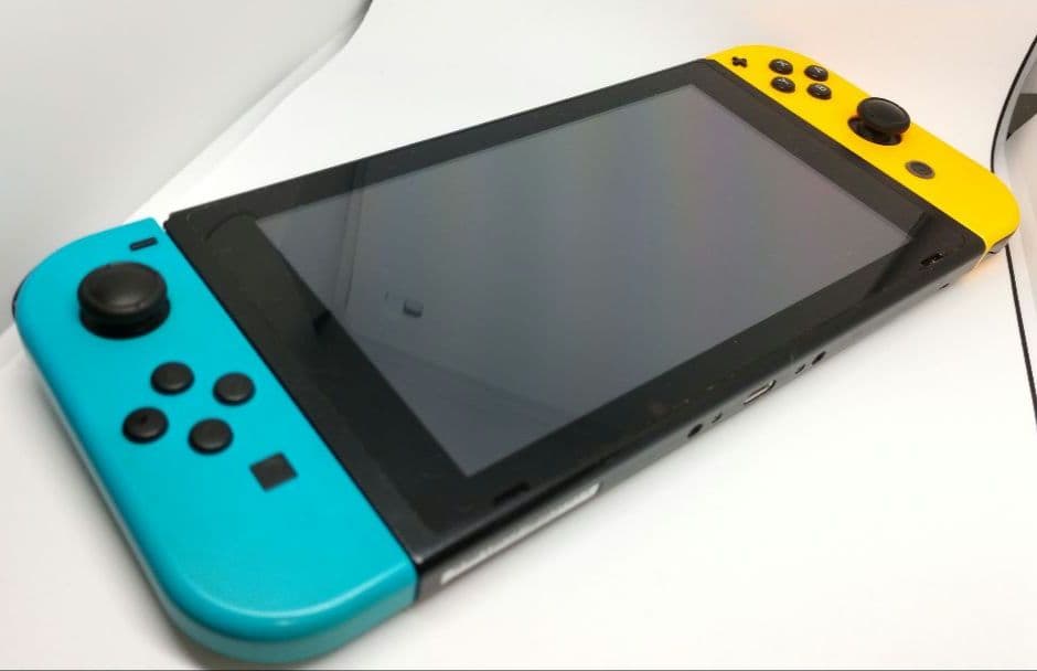 【おまけ多数】 Nintendo Switch 本体、Joy-Con、SDカード