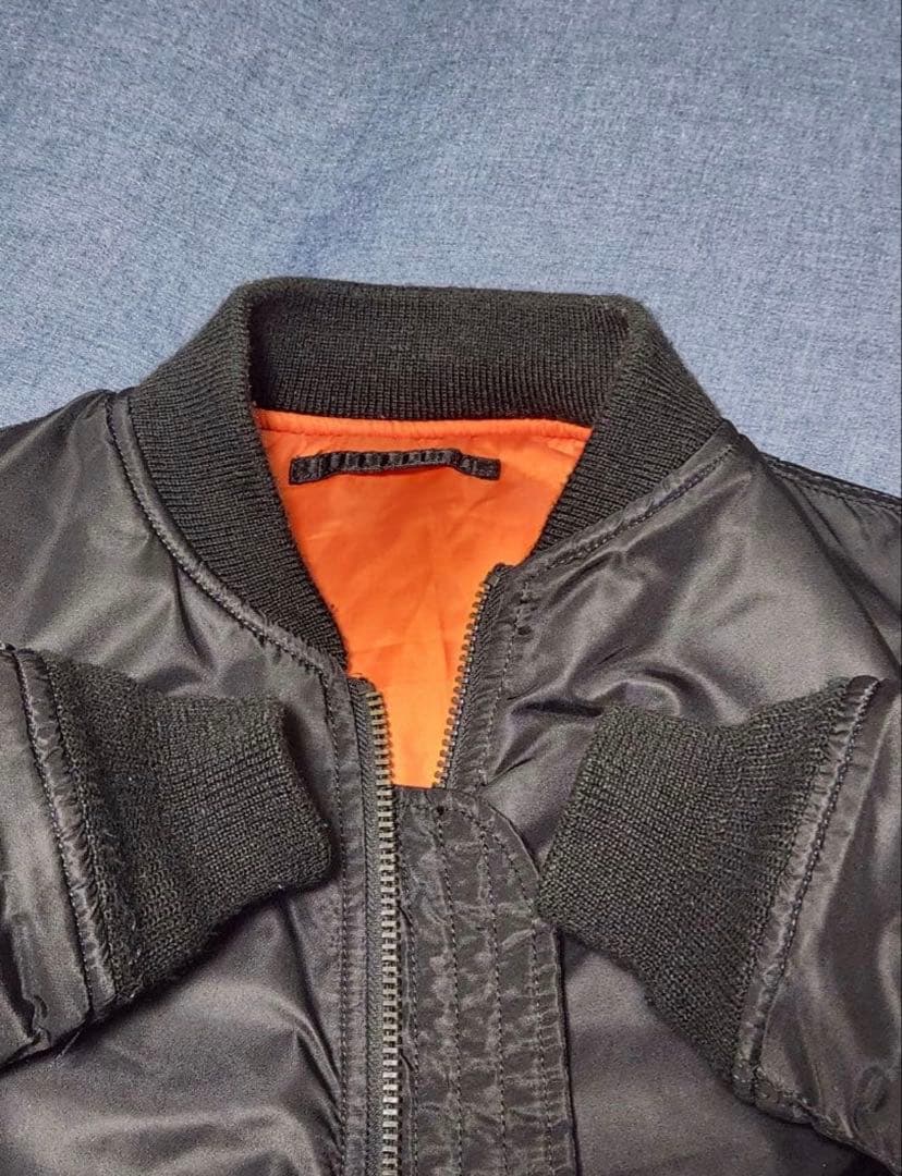 美品✨　AVIREX MA-1 フライトジャケット ブラック