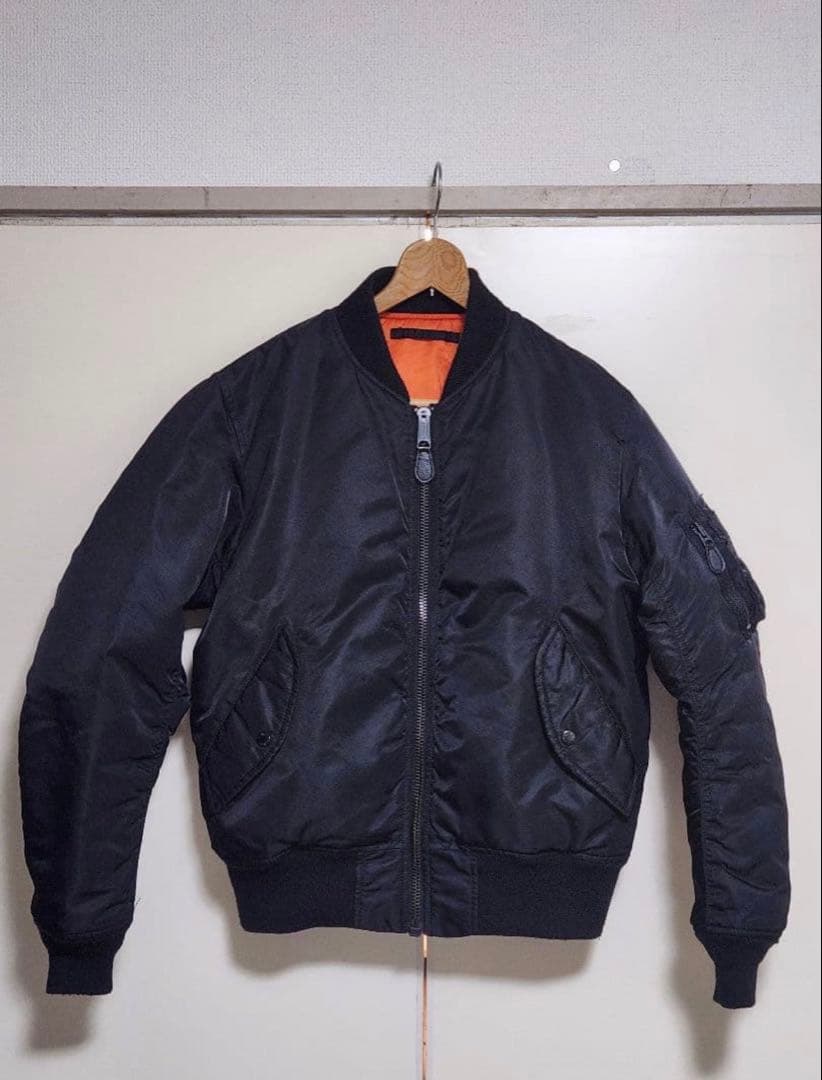 美品✨　AVIREX MA-1 フライトジャケット ブラック