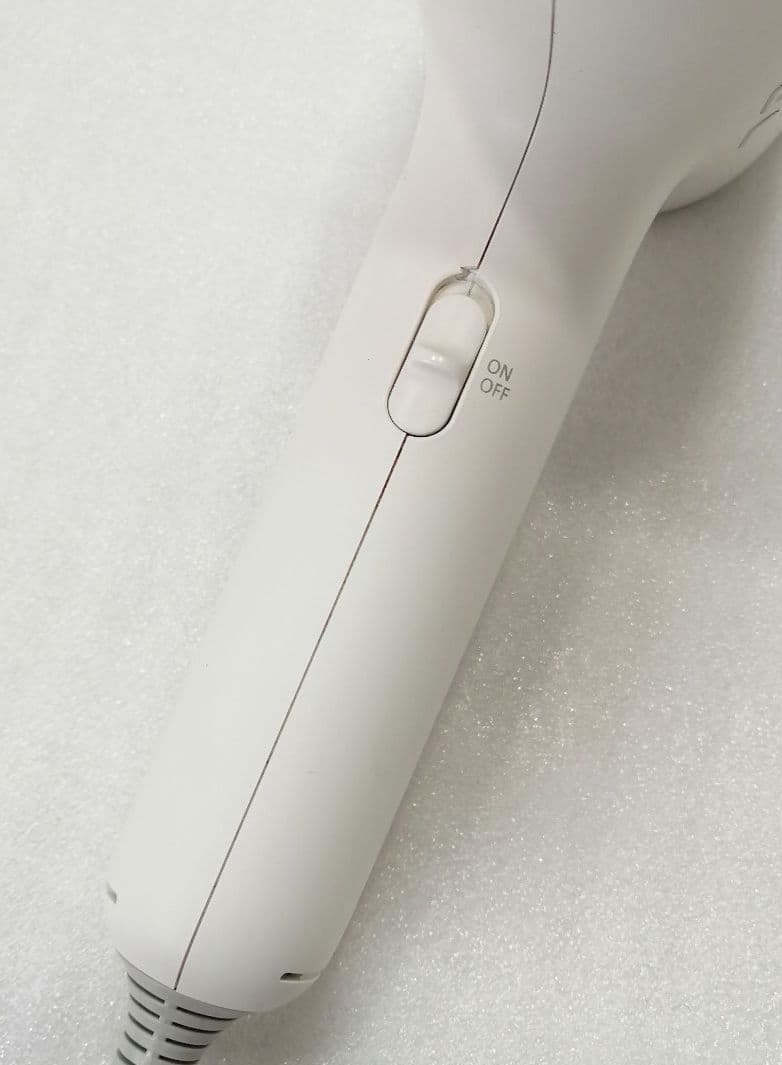 23年製パナソニック 　PANASONIC　ドライヤー　EH-NA0J 　47