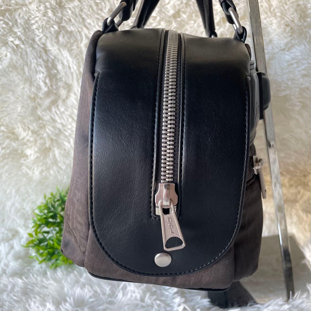 【未使用】diesel バンドバッグ　ユニセックス モノグラム　ナイロン×レザー