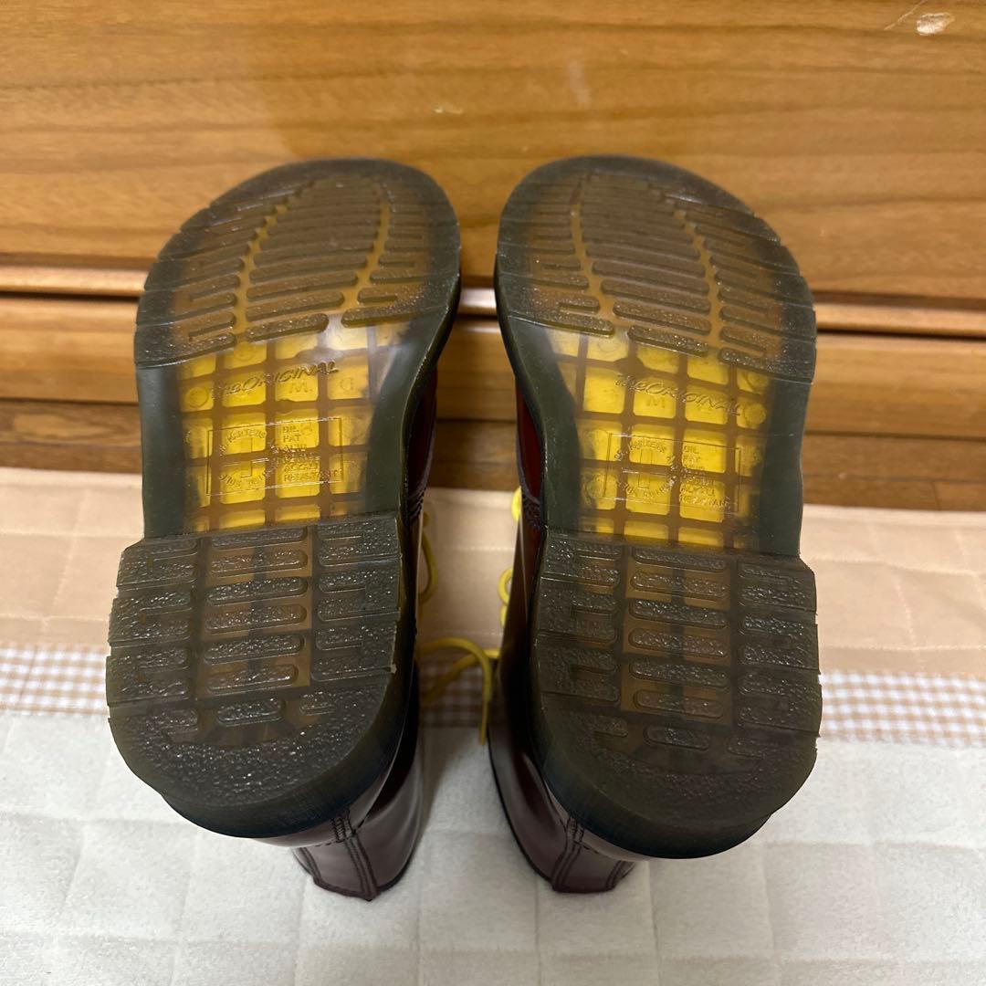 UK8 ドクターマーチン　チェリーレッド8ホール