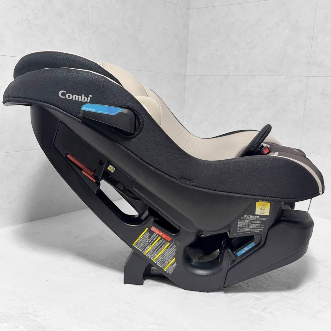 【美品】コンビマルゴットS 長く使えるチャイルドシート 新生児～7歳頃まで