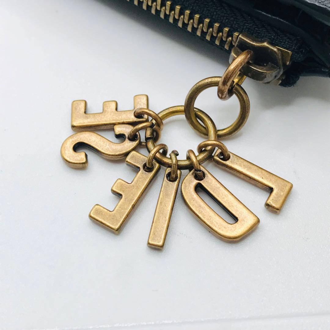 極美品✨DIESEL 二つ折り財布 ラムレザー エンボス コンパクトウォレット