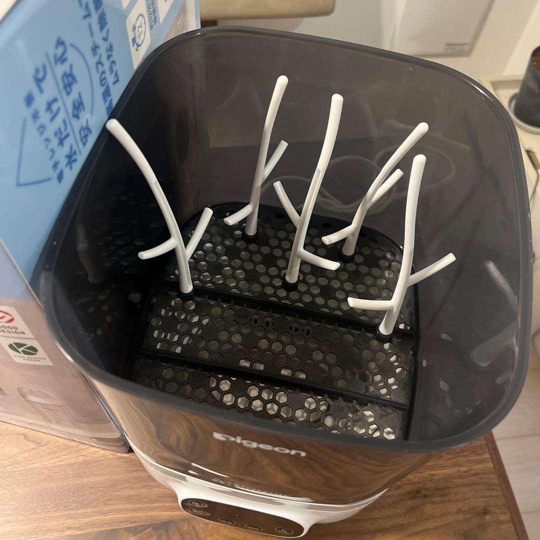 pigeon POUCHITTO 消毒・乾燥機能付き　哺乳瓶消毒　ポチット