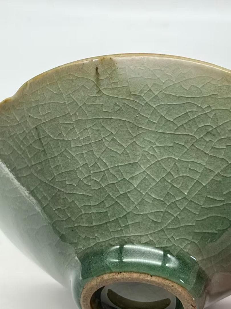 清時代 青磁 花口茶盞 越窯茶碗 一対　茶道具　中国古美術(A-84)