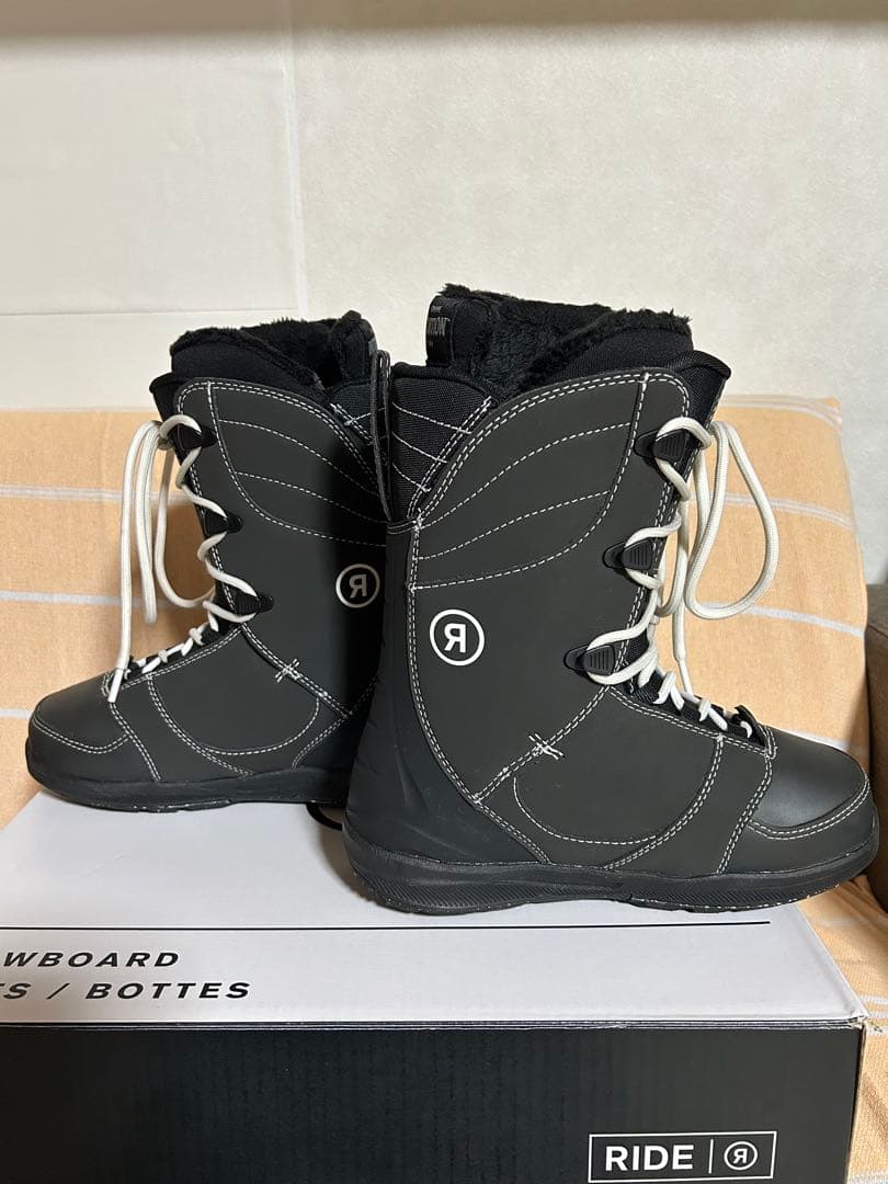 美品!!RIDE スノーボードブーツ ブラック 女性用