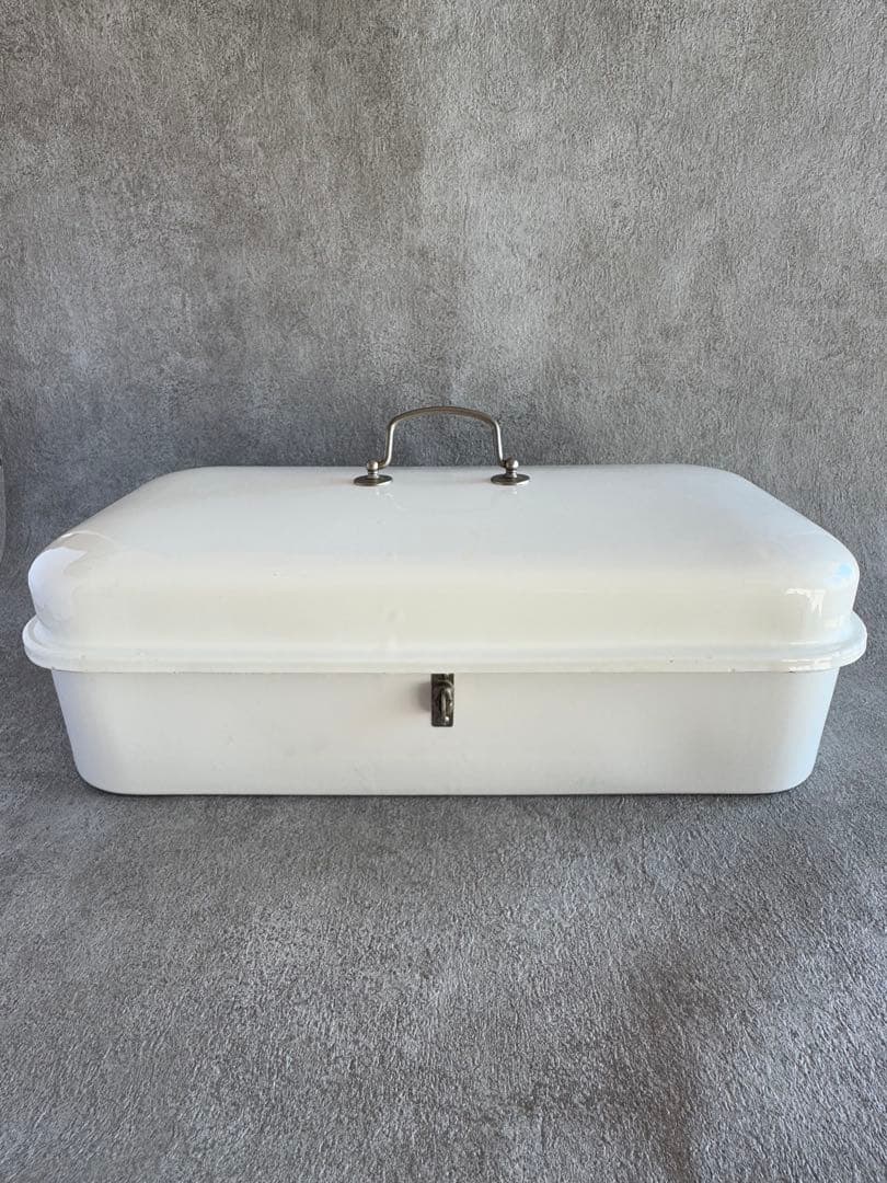 琺瑯ケース　ヴィンテージケース　大