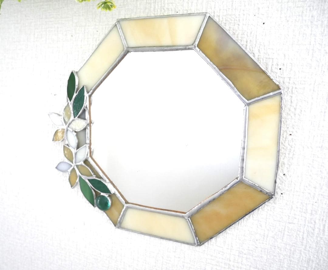 ✴︎:.。.: ベージュの八角形の鏡♪　(20size/Max23)