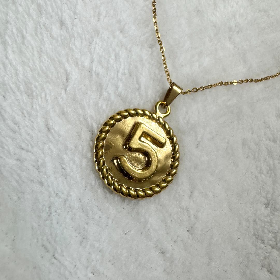 CHANEL ヴィンテージ ロープデザイン ボタンチャーム ネックレス