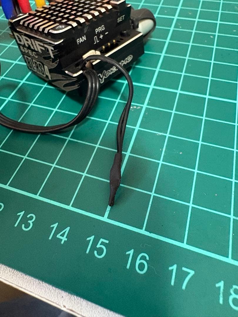 ヨコモ　BL-RS4 アンプ　SP-02D V2 サーボ