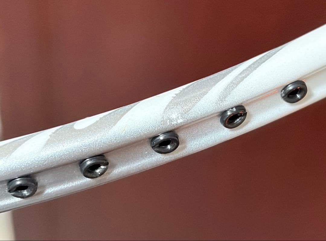 ヨネックス　ボルトリック30