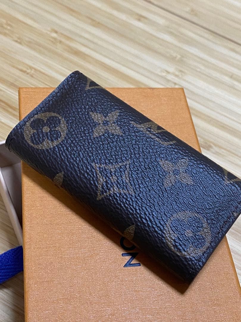 ルイヴィトン　ミュルティクレ4連　モノグラム　キーケース