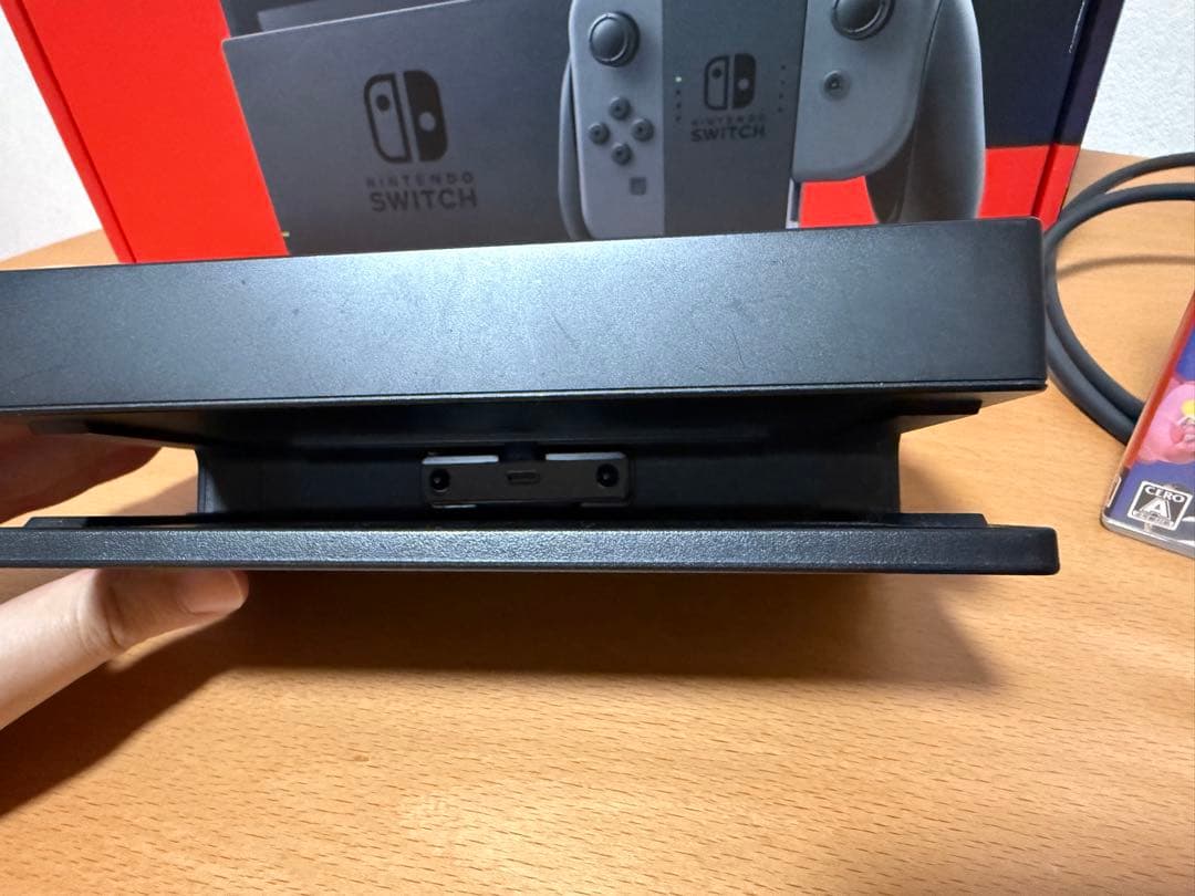 美品　Nintendo Switch 本体 ソフト4本セット