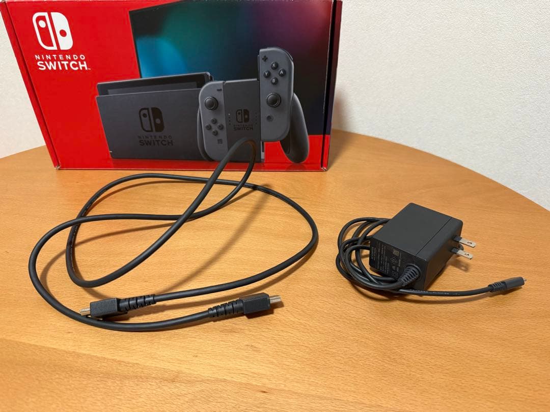 美品　Nintendo Switch 本体 ソフト4本セット