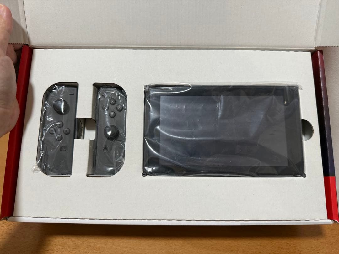 美品　Nintendo Switch 本体 ソフト4本セット