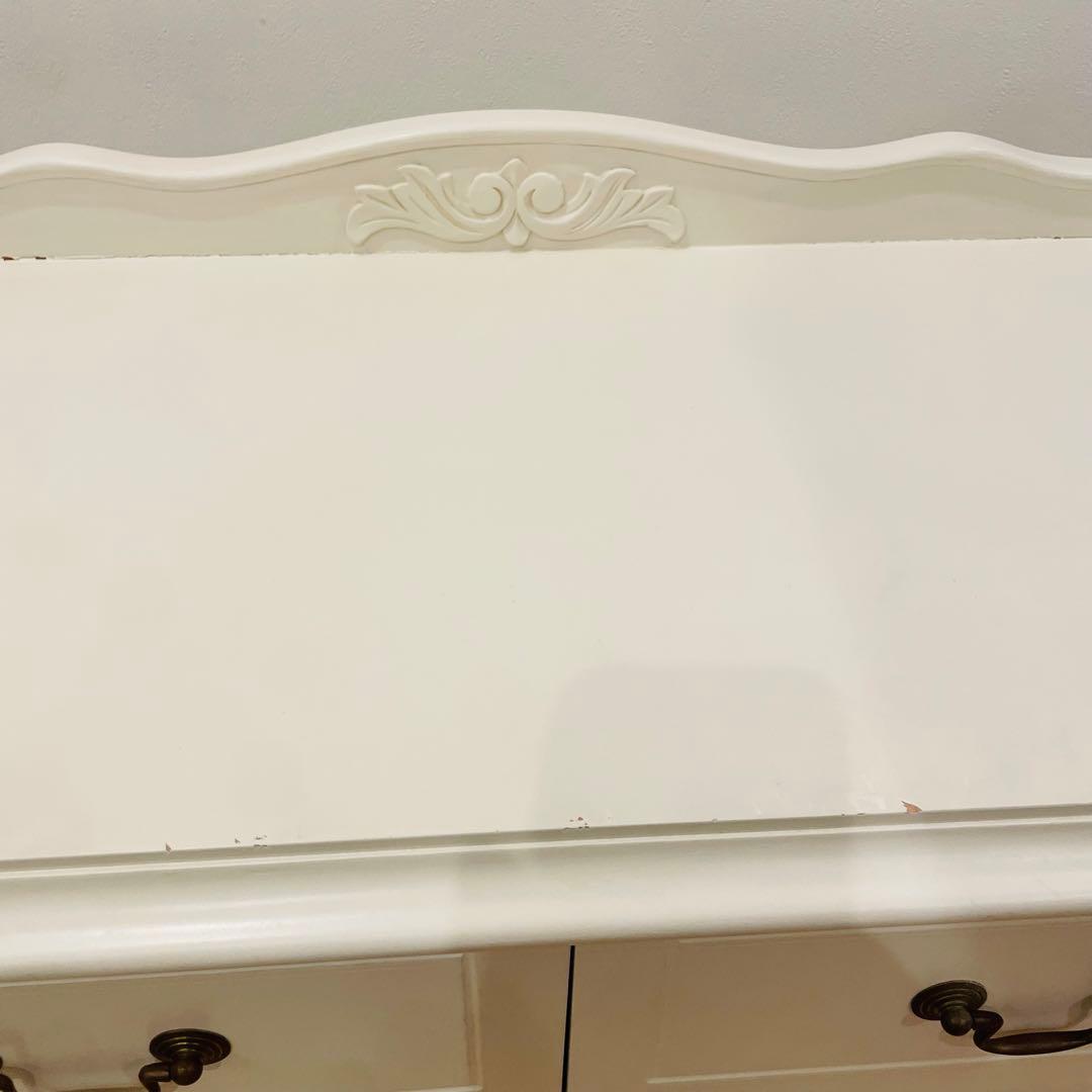 ロココ調 クラシカルなホワイトサイドチェスト 猫脚 白家具 姫系 ふんわり