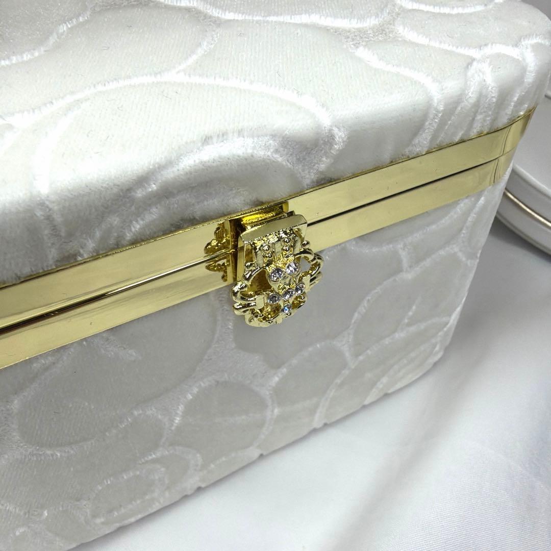 新品　草履　バッグ　セット　振袖用　ベルベット　ホワイト　フリーサイズ　2026