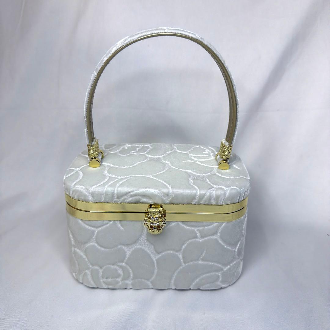 新品　草履　バッグ　セット　振袖用　ベルベット　ホワイト　フリーサイズ　2026