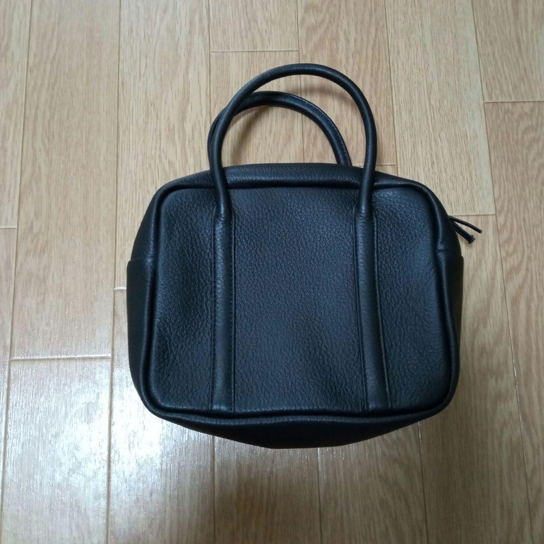Aeta アエタ ブラックレザーハンドバッグ
