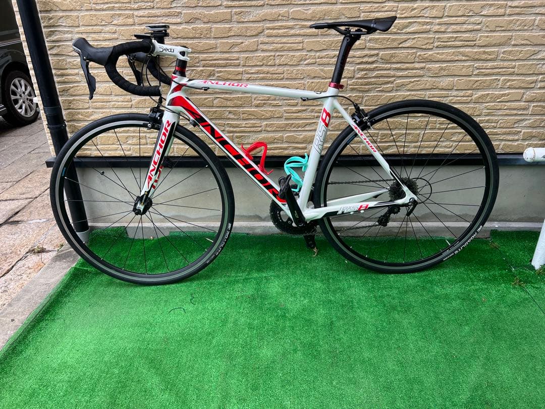 ブリジストンアンカーロードバイクRS8