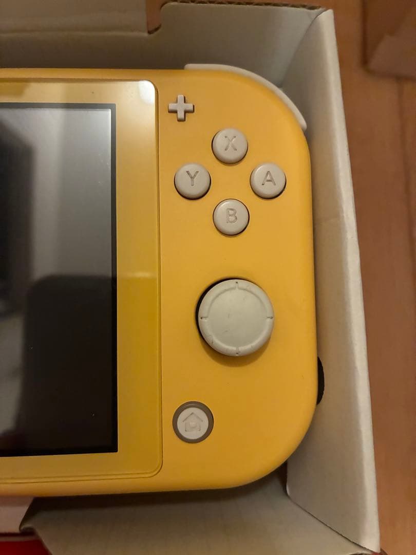 Nintendo Switch lite イエロー　本体