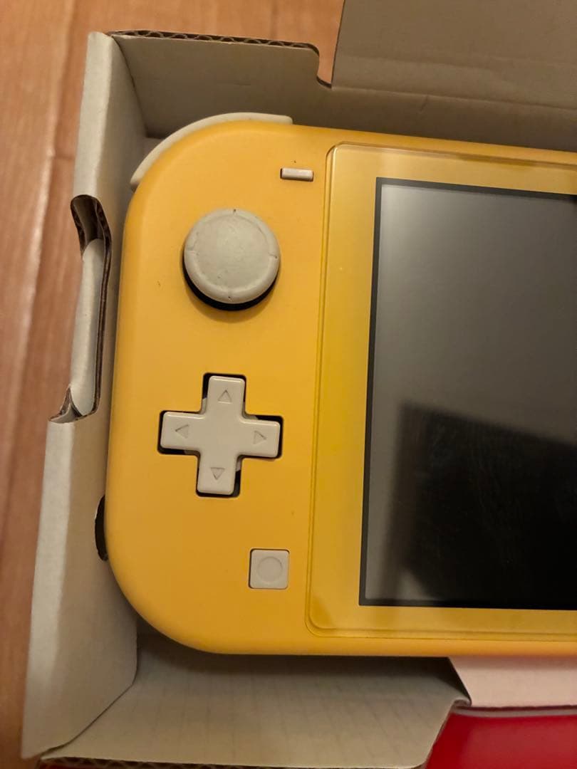 Nintendo Switch lite イエロー　本体
