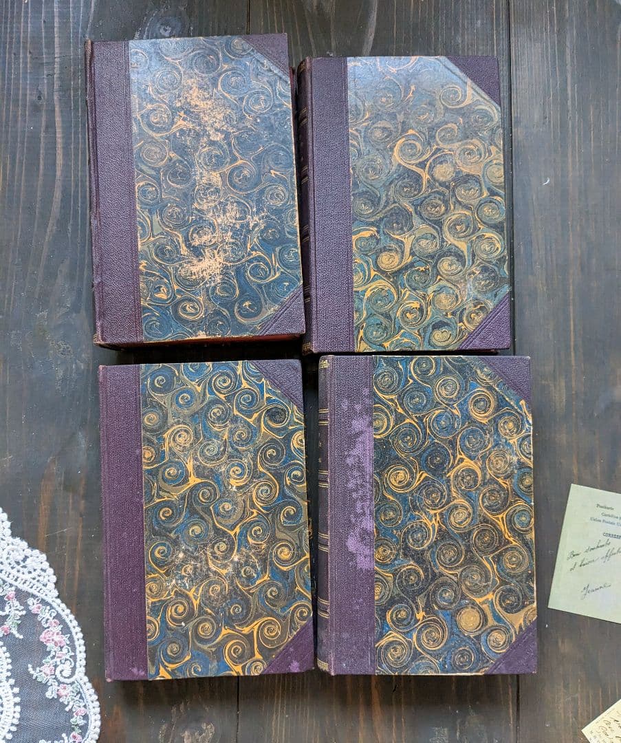 1920年　重厚感あふれる♪アンティーク本４冊セット　ヨーロッパ調インテリア古書