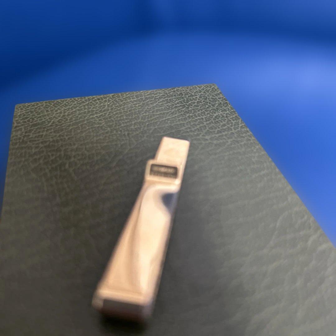 Tiffany & Co. ゴールド 色スターリングシルバーネクタイピン