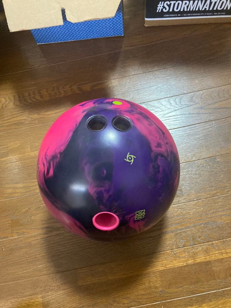 PROTON PHYSIX ボウリングボール　ストーム　15P
