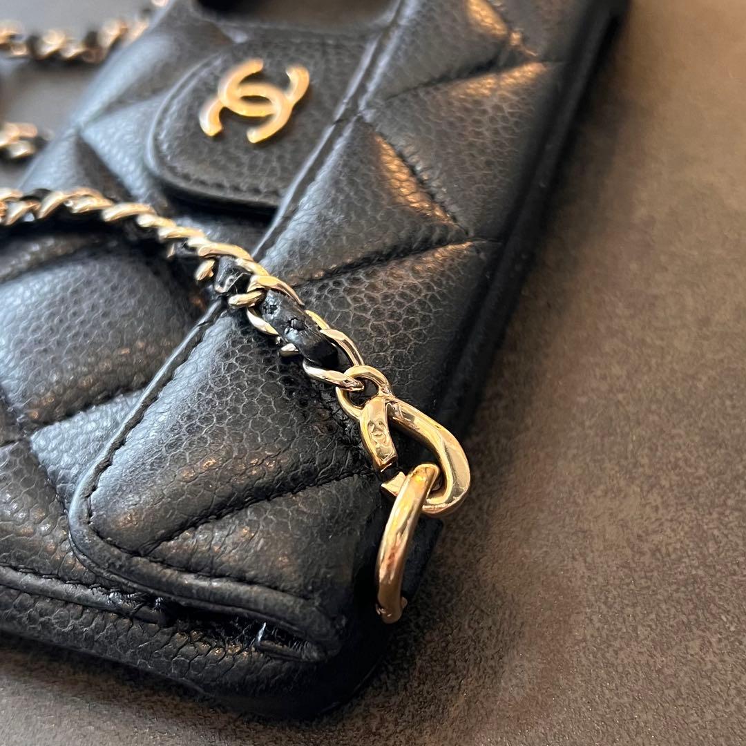 【美品】CHANEL シャネル キャビアスキン iPhone13pro ケース