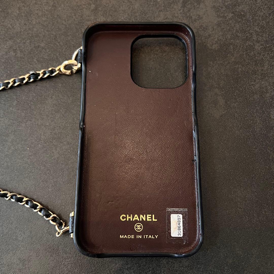 【美品】CHANEL シャネル キャビアスキン iPhone13pro ケース