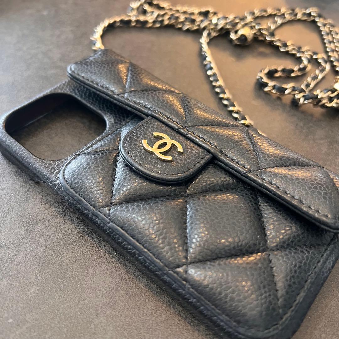 【美品】CHANEL シャネル キャビアスキン iPhone13pro ケース