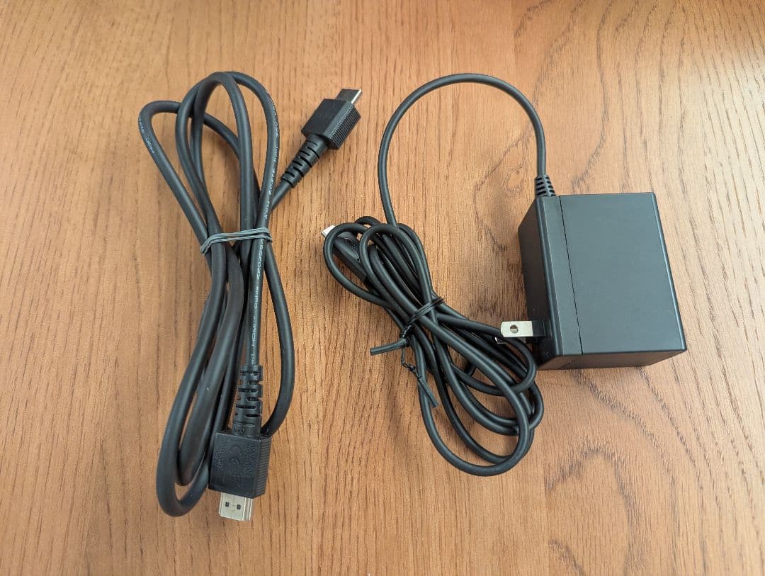 Nintendo Switch 本体セット（ネオンブルー／ネオンレッド）