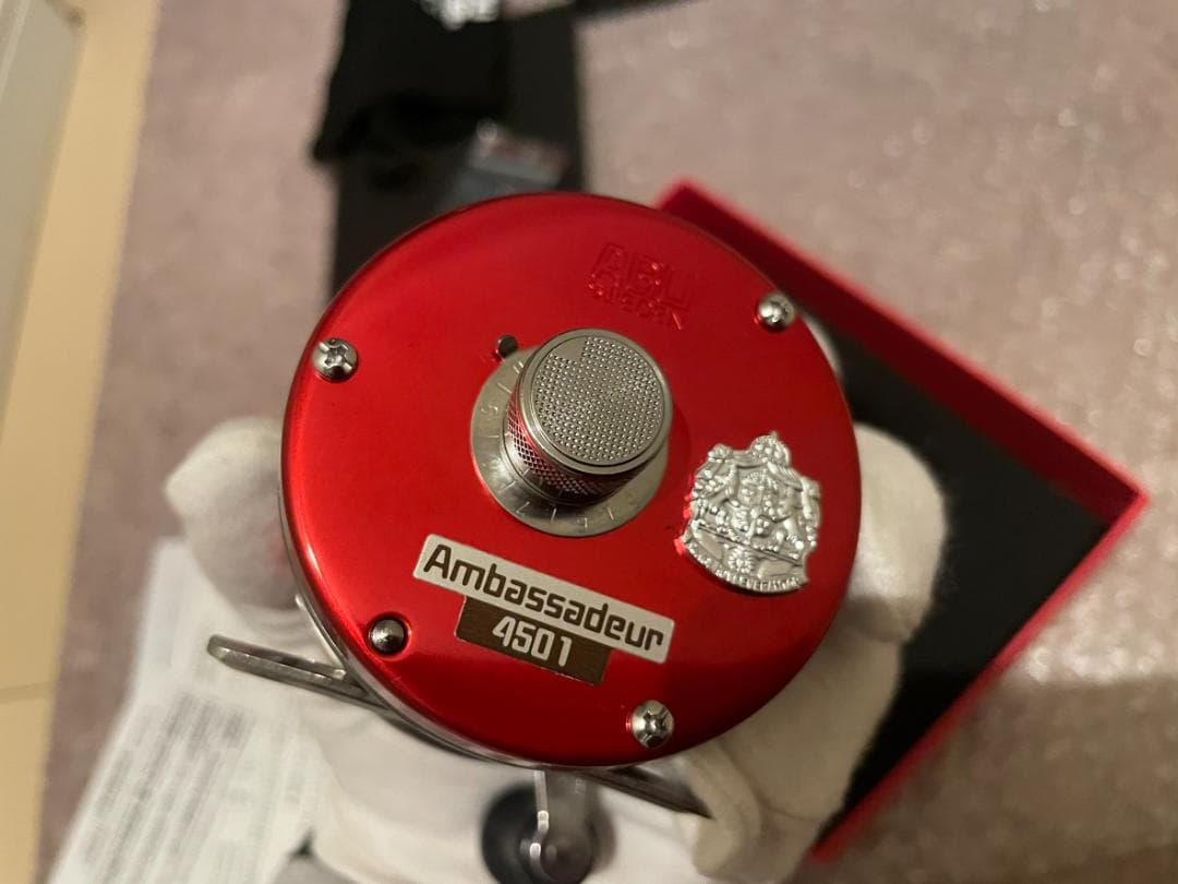 アブ アンバサダー 4501 ファクトリーチューンド 左 レッド 新品、未使用