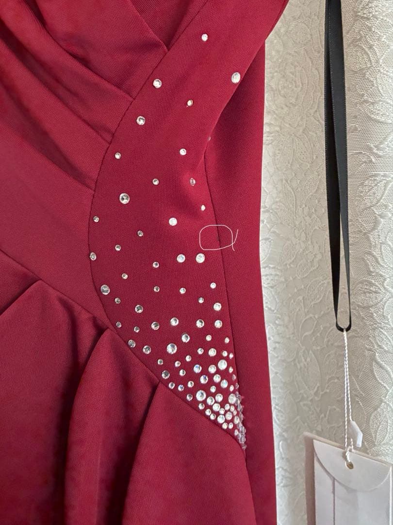 新品　veautt xs ドレス　ワインレッド　シュガー