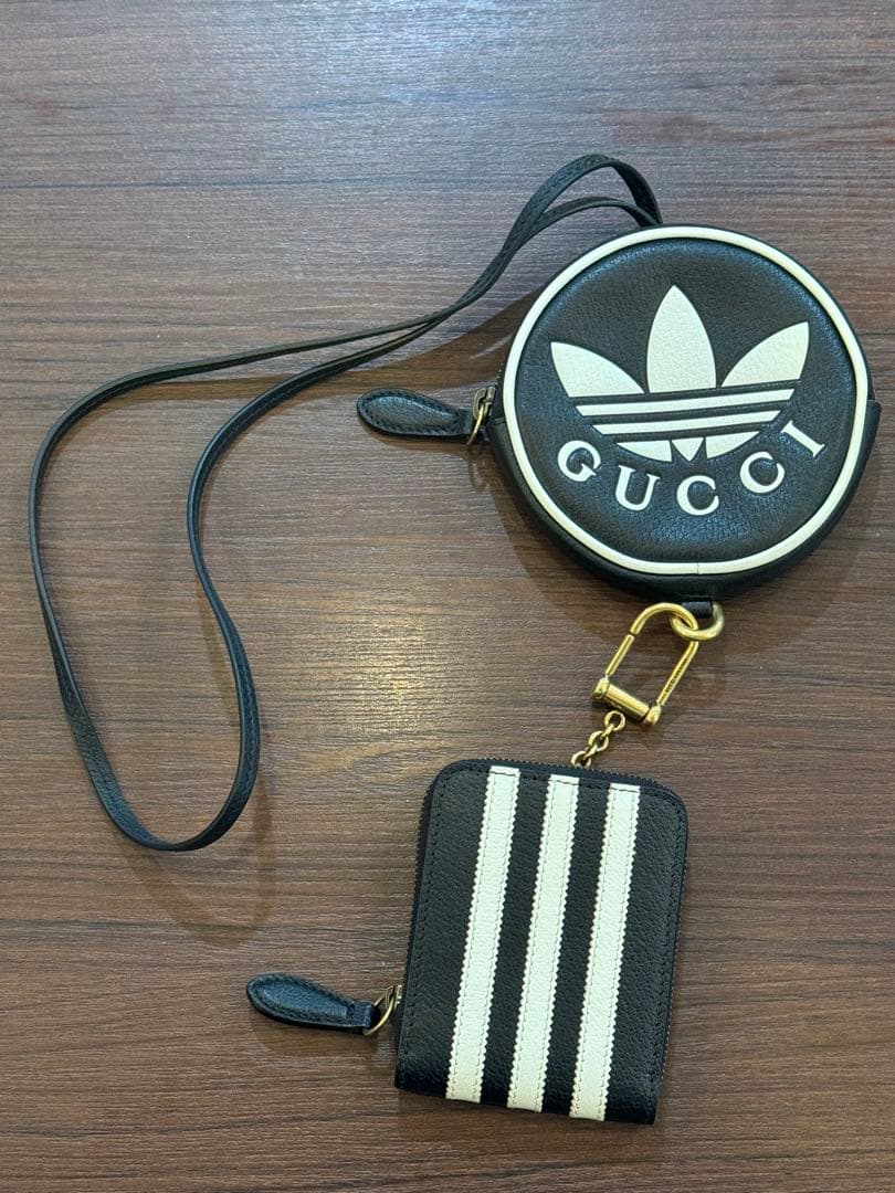 グッチ× アディダス　ミニネックポーチ マルチケース ロゴ ライン