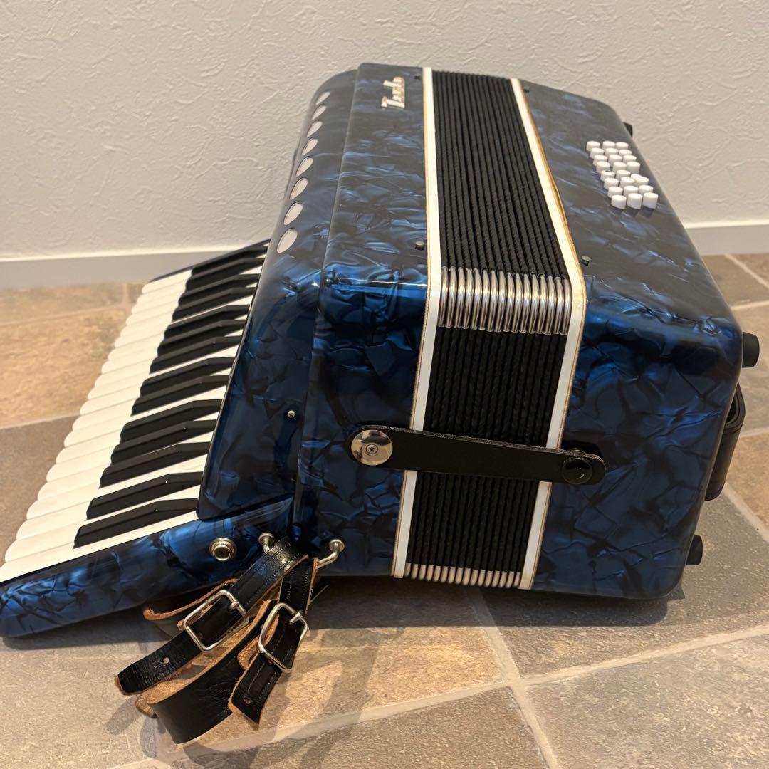 【極美品】TOMBO トンボアコーディオン No.241 ブルー