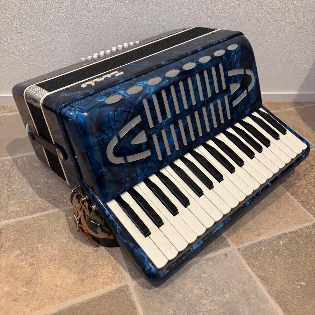 【極美品】TOMBO トンボアコーディオン No.241 ブルー