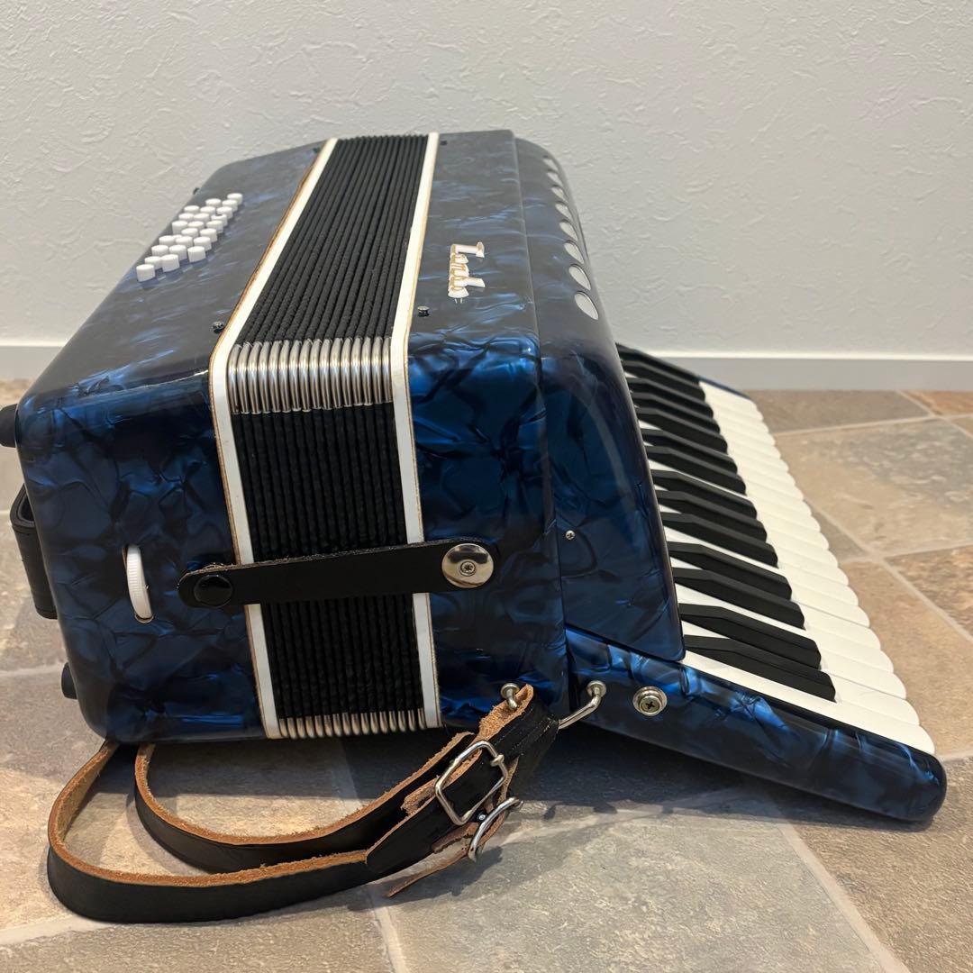 【極美品】TOMBO トンボアコーディオン No.241 ブルー